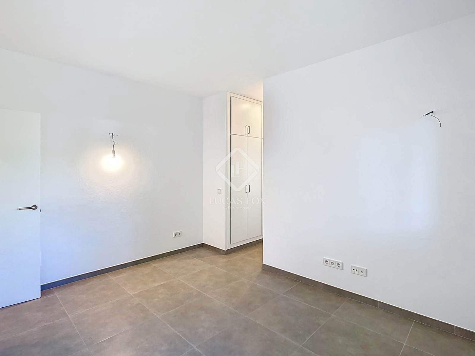 4 soveværelse Villa til salg i Ciutadella de Menorca med swimmingpool - € 1.250.000 (Ref: 9235257)