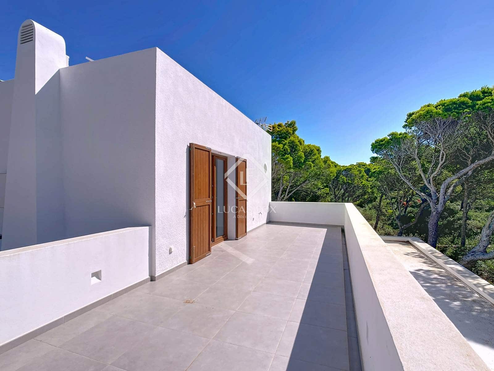 4 soveværelse Villa til salg i Ciutadella de Menorca med swimmingpool - € 1.250.000 (Ref: 9235257)