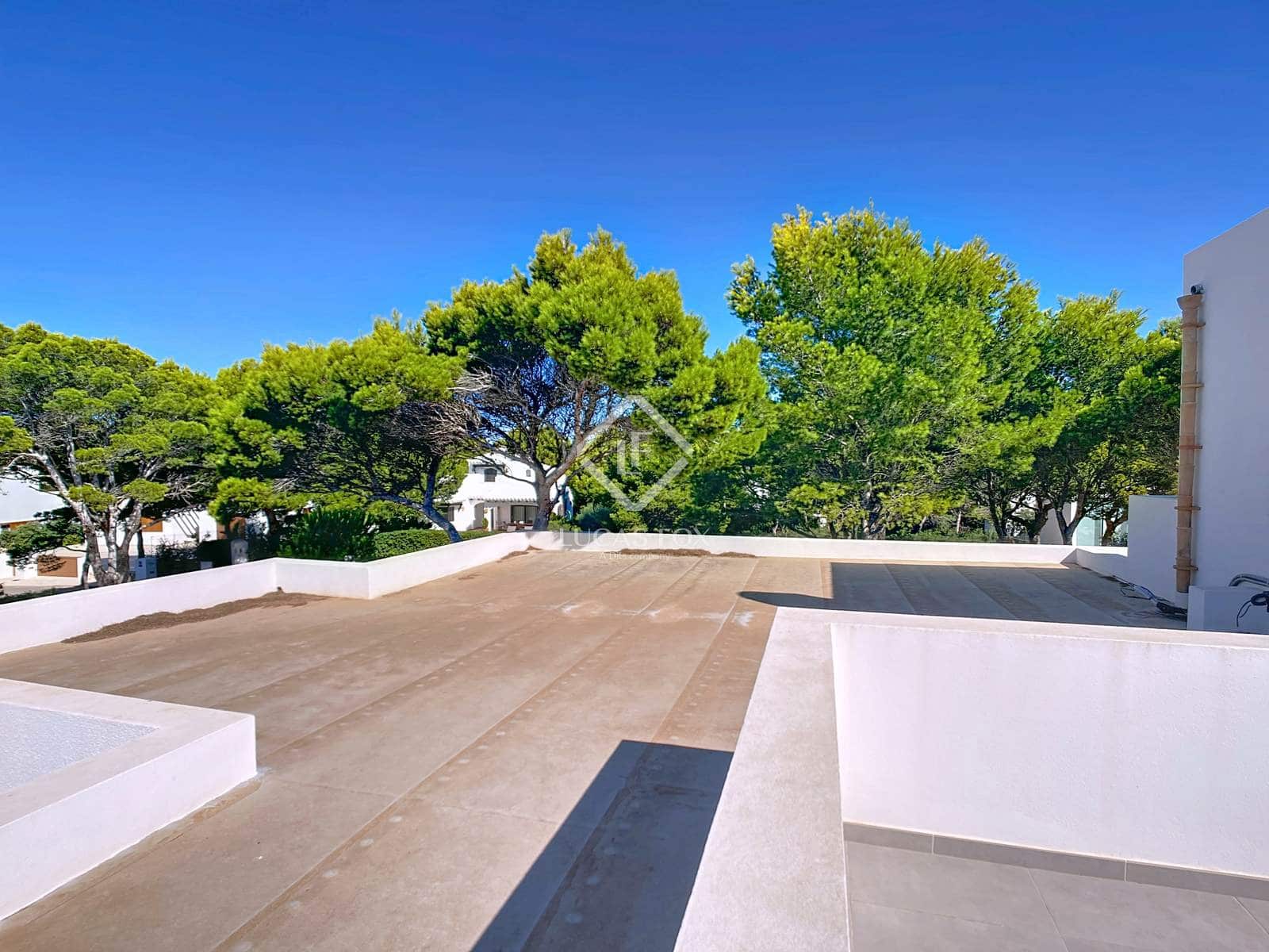 4 soveværelse Villa til salg i Ciutadella de Menorca med swimmingpool - € 1.250.000 (Ref: 9235257)