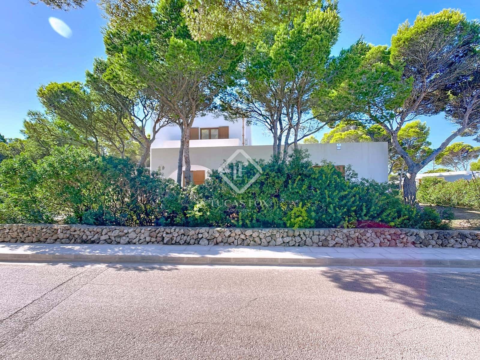 4 soveværelse Villa til salg i Ciutadella de Menorca med swimmingpool - € 1.250.000 (Ref: 9235257)