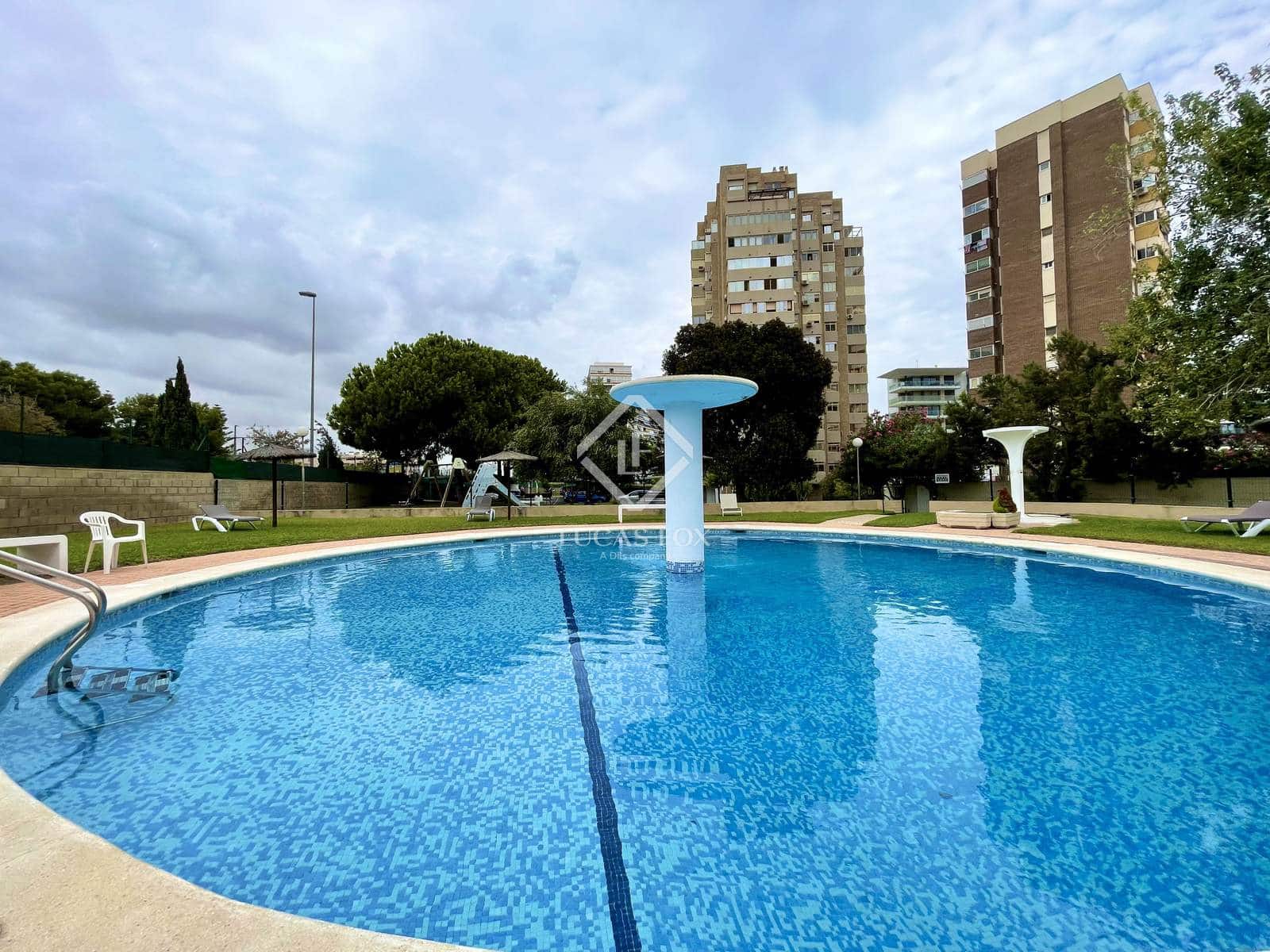 2 bedroom Apartment for sale in Alicante / Alacant city with pool garage - € 335,000 (Ref: 9237072)