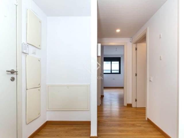 3 makuuhuone Huoneisto myytävänä paikassa Sant Just Desvern mukana uima-altaan 
autotalli - 690 000 € (Ref: 9237073)