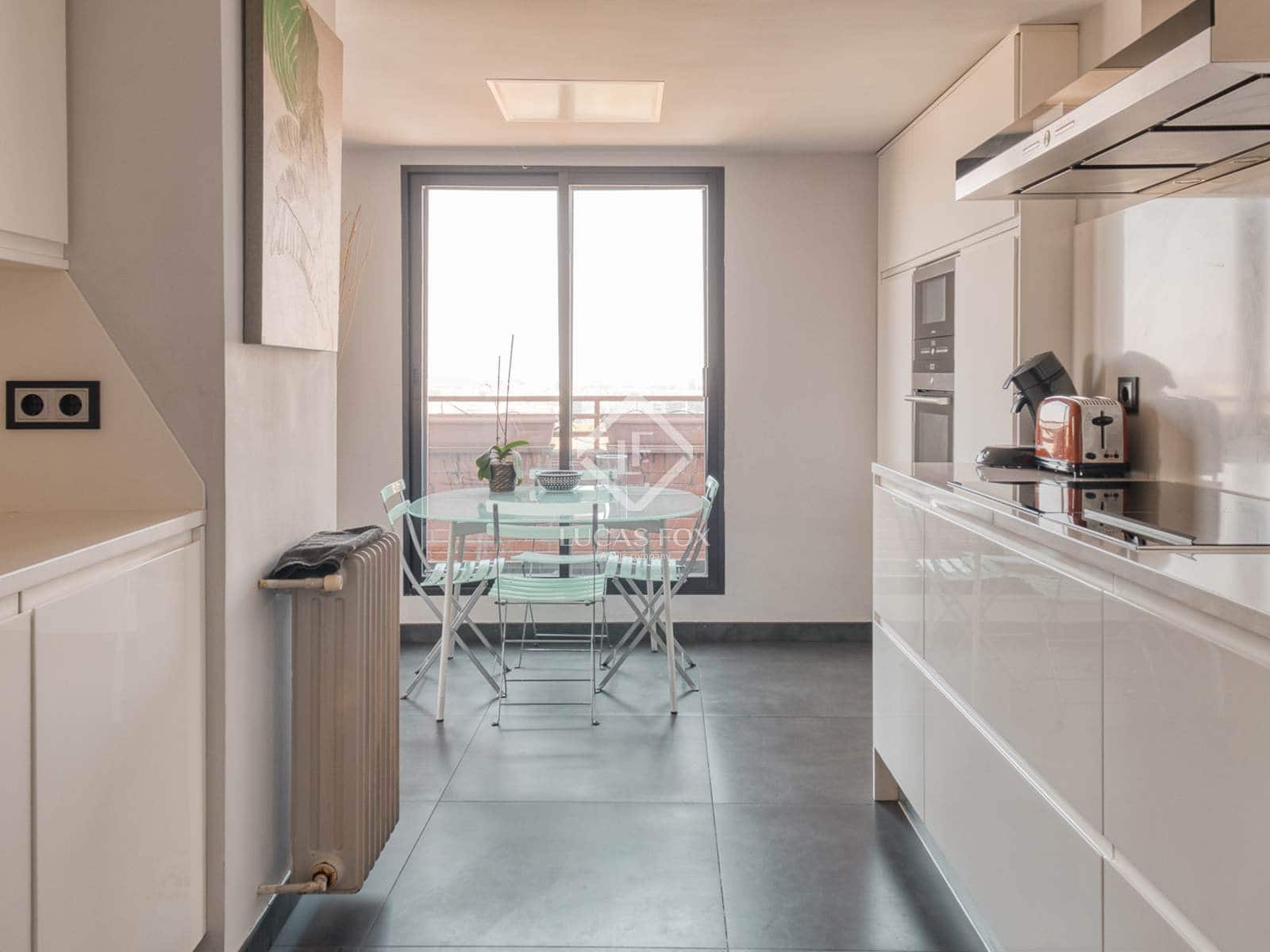 3 soveværelse Penthouse til salg i Madrid by med swimmingpool garage - € 1.950.000 (Ref: 9237720)