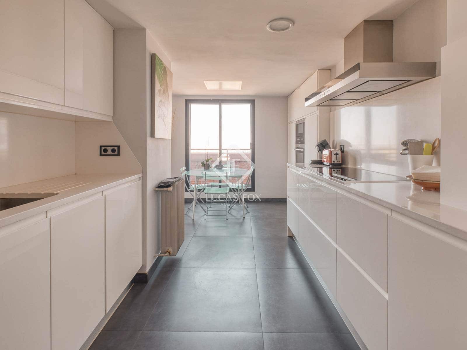 3 soveværelse Penthouse til salg i Madrid by med swimmingpool garage - € 1.950.000 (Ref: 9237720)