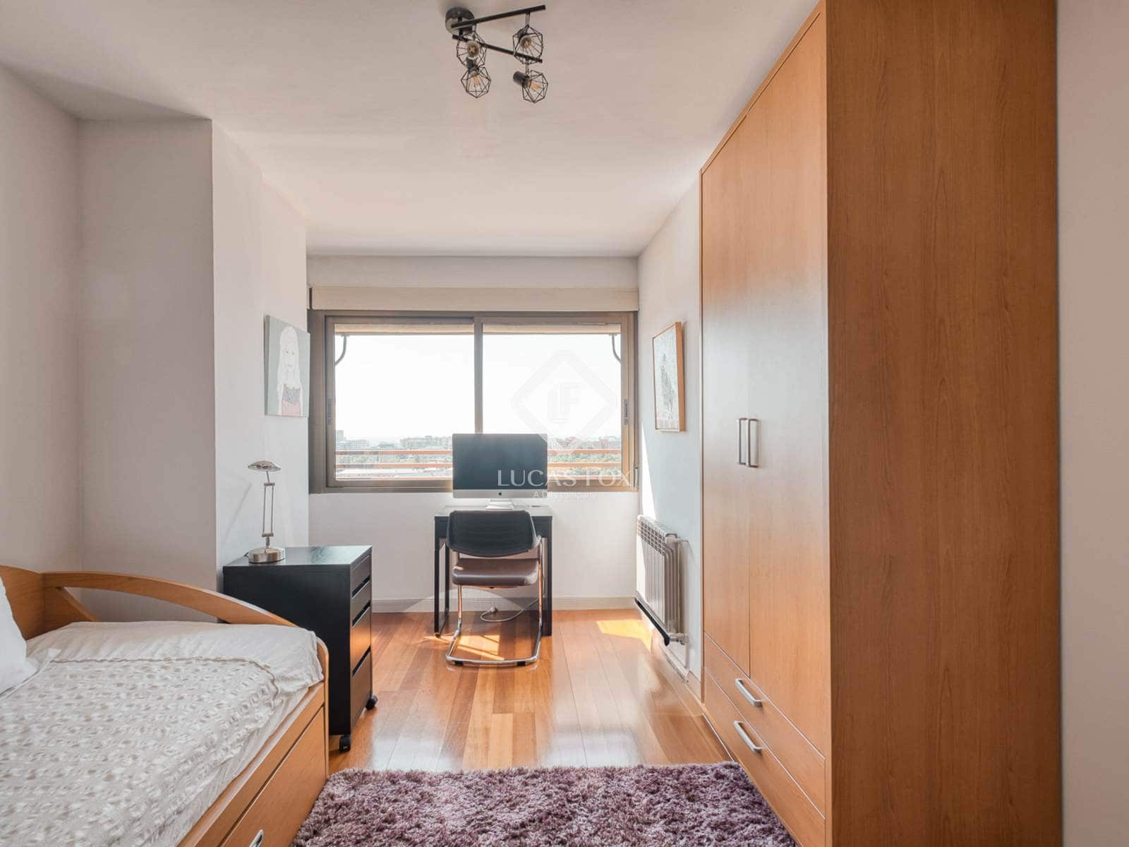 3 soveværelse Penthouse til salg i Madrid by med swimmingpool garage - € 1.950.000 (Ref: 9237720)