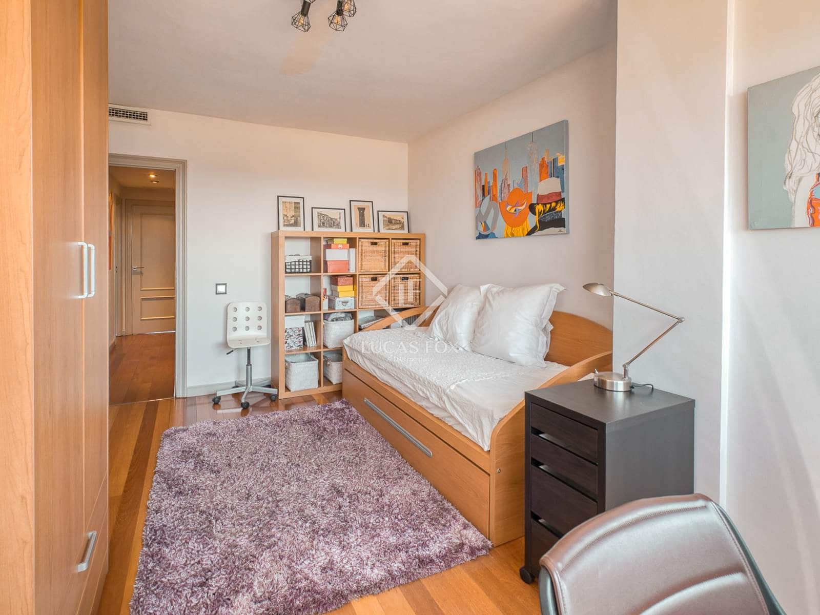 3 soveværelse Penthouse til salg i Madrid by med swimmingpool garage - € 1.950.000 (Ref: 9237720)