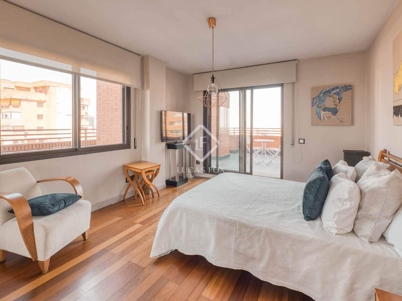 3 soveværelse Penthouse til salg i Madrid by med swimmingpool garage - € 1.950.000 (Ref: 9237720)