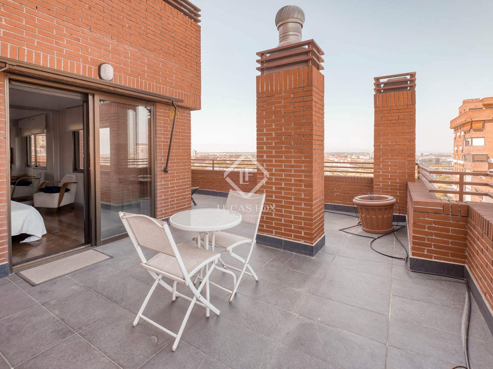 3 soveværelse Penthouse til salg i Madrid by med swimmingpool garage - € 1.950.000 (Ref: 9237720)