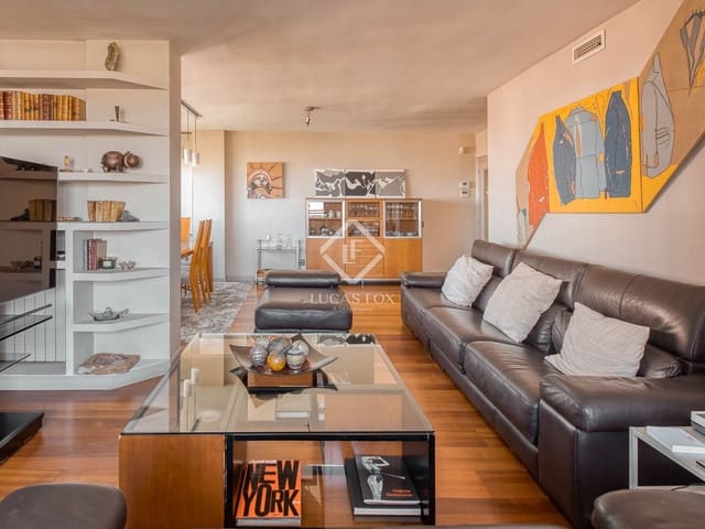 3 bedroom Penthouse for sale in Nueva España, Madrid city with pool garage - € 1,950,000 (Ref: 9237720)