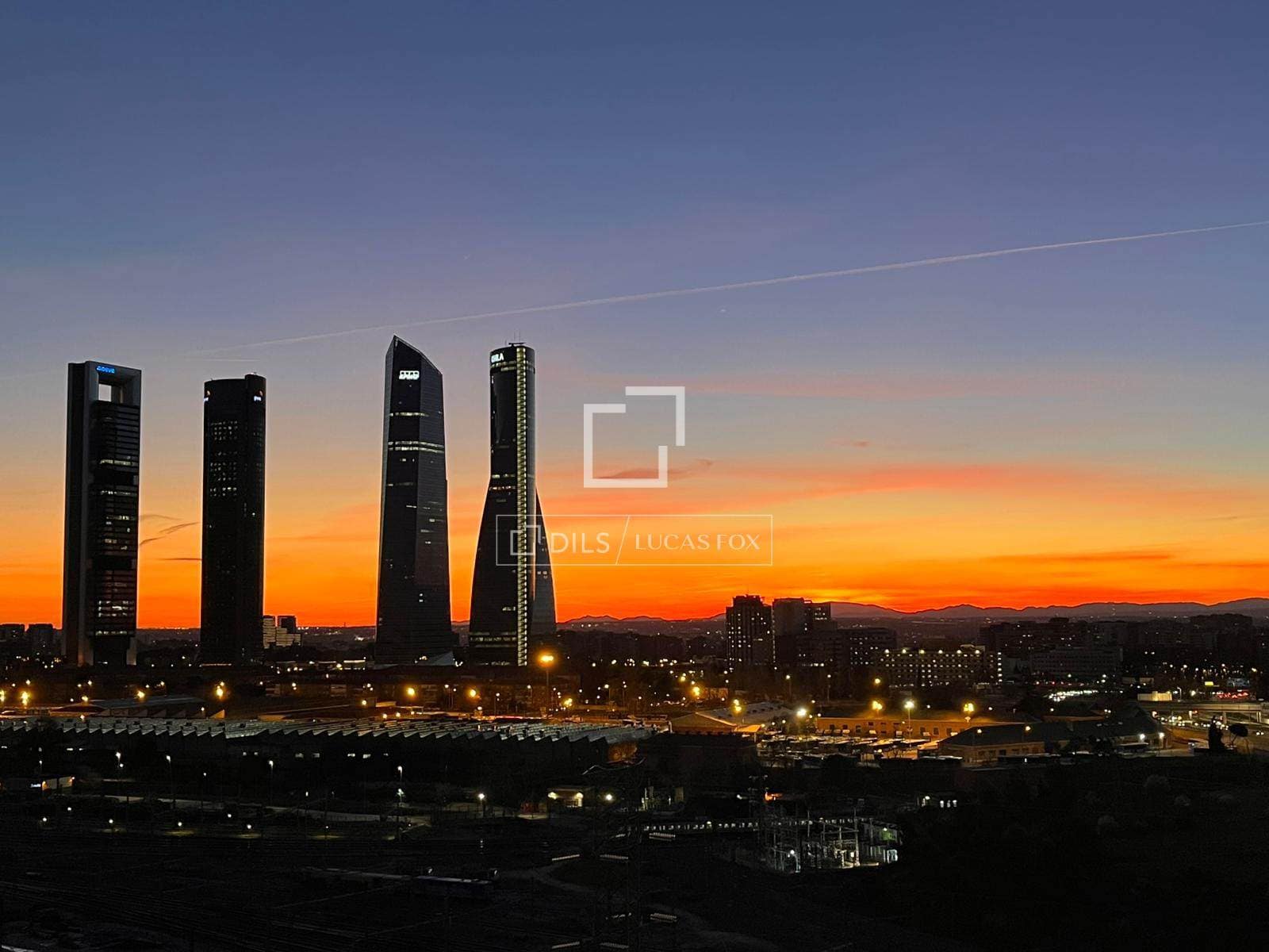 Ático de 3 habitaciones en Madrid ciudad en venta con piscina garaje - 1.830.000 € (Ref: 9237720)