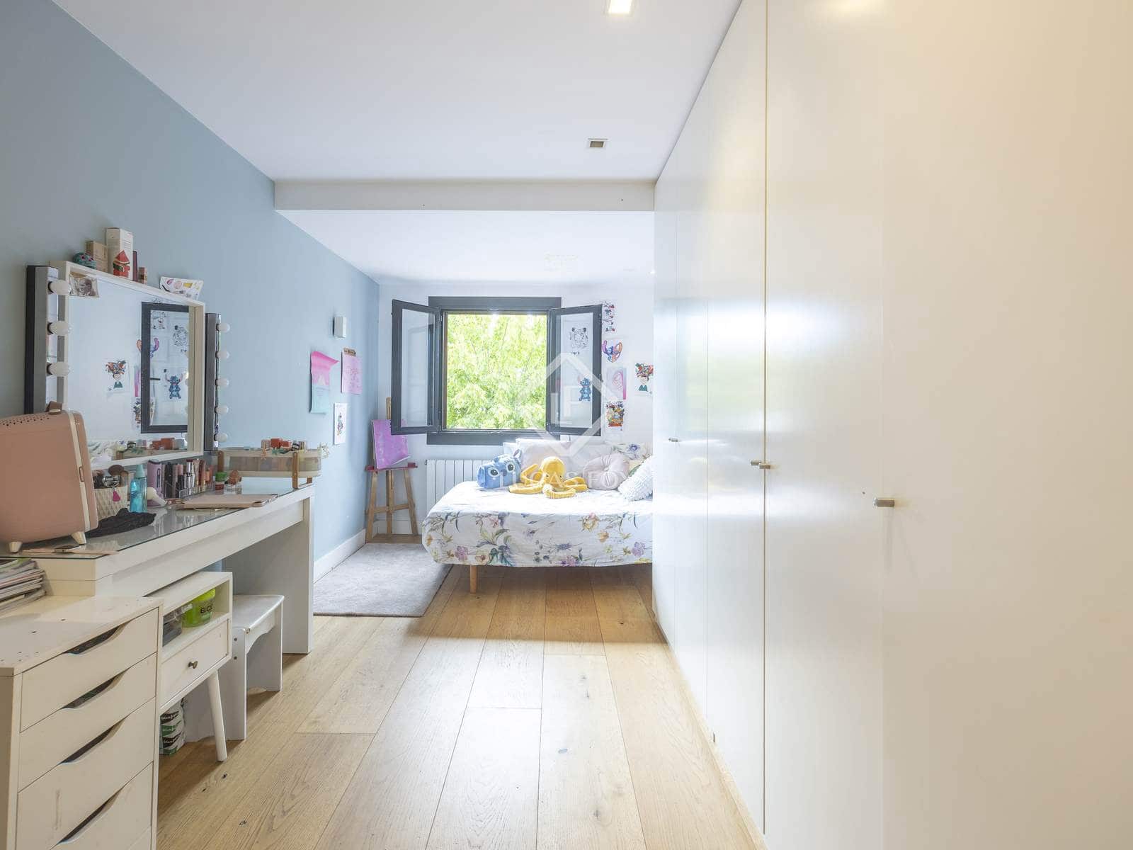 5 soverom Villa til salgs i Rocafort med svømmebasseng garasje - € 950 000 (Ref: 9237721)