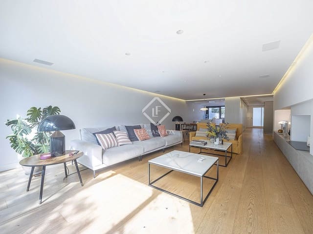 5 bedroom Villa for sale in Rocafort with pool garage - € 950,000 (Ref: 9237721)