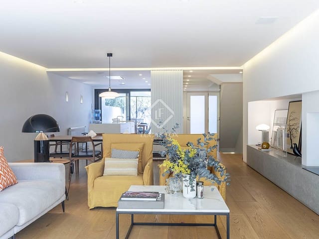 5 bedroom Villa for sale in Rocafort with pool garage - € 950,000 (Ref: 9237721)