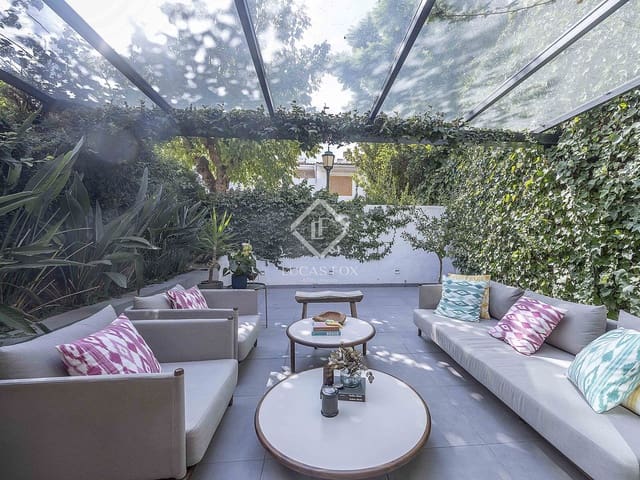 5 bedroom Villa for sale in Rocafort with pool garage - € 950,000 (Ref: 9237721)