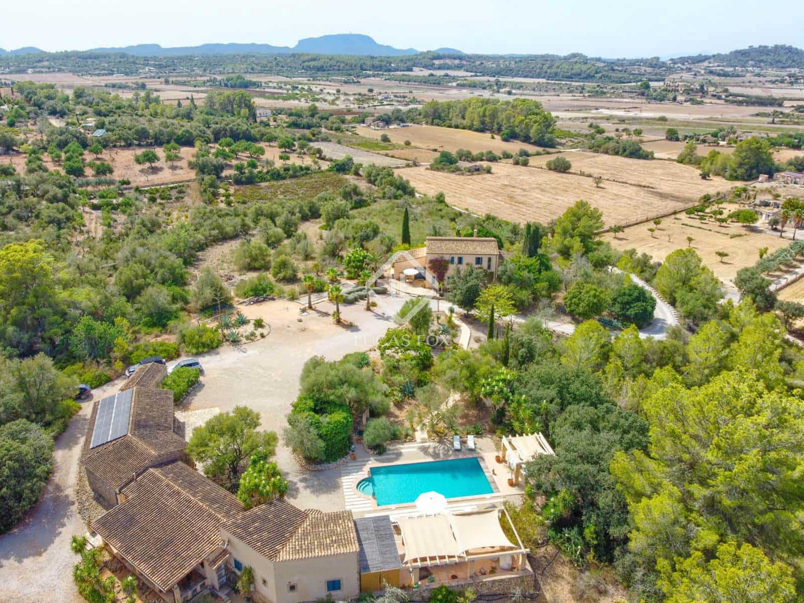 7 chambre Finca/Maison de Campagne à vendre à Montuiri avec piscine garage - 4 940 000 € (Ref: 9237840)