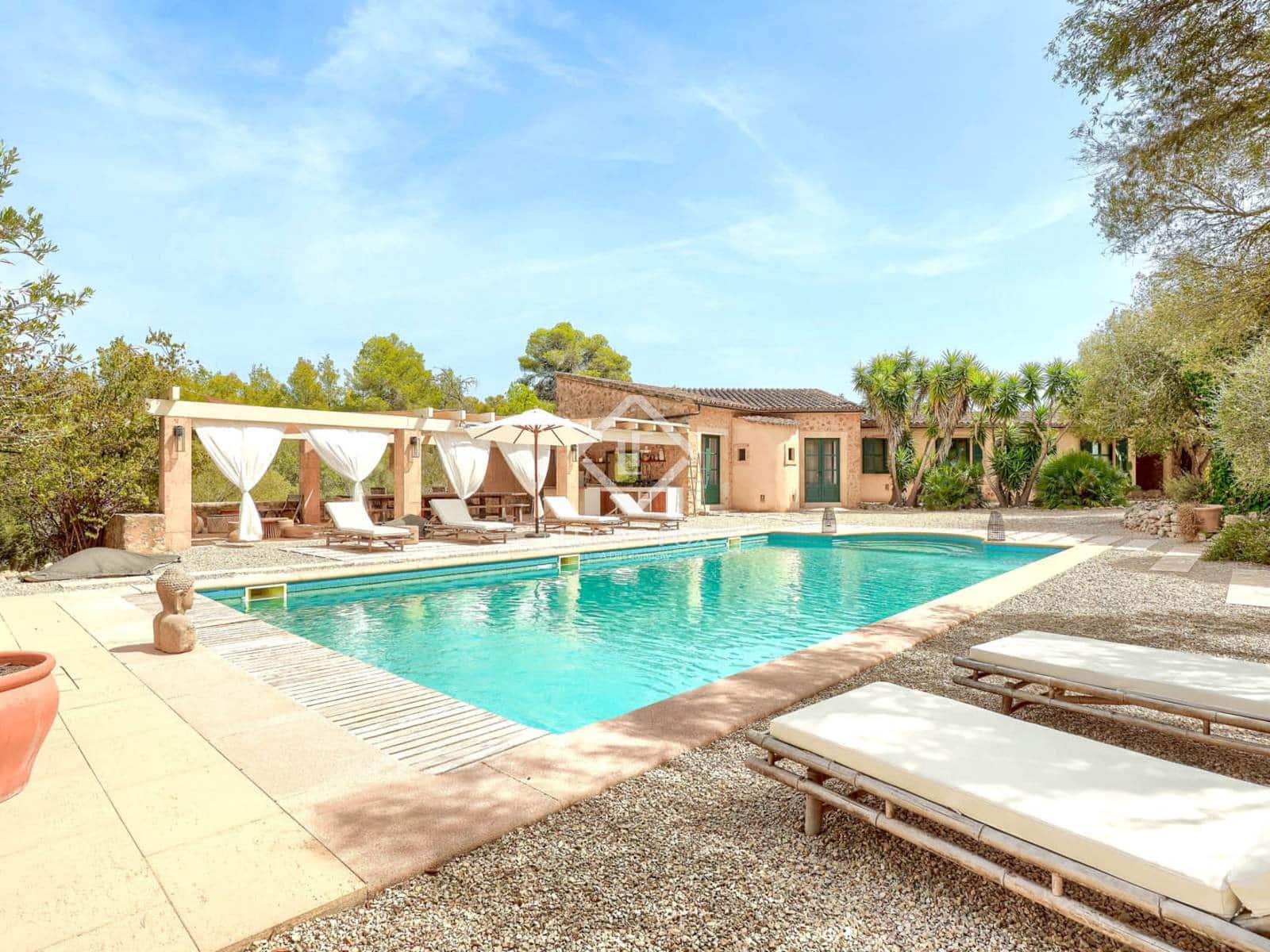 7 chambre Finca/Maison de Campagne à vendre à Montuiri avec piscine garage - 4 940 000 € (Ref: 9237840)