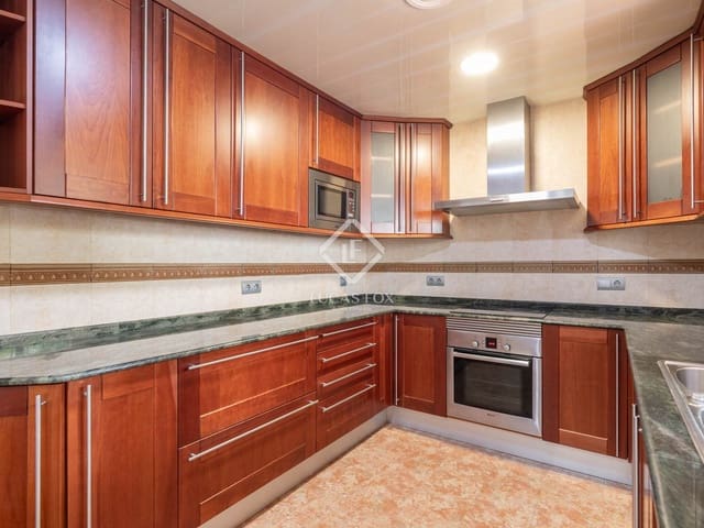 4 soverom Villa til leie i Castelldefels - € 4 000 (Ref: 9238804)