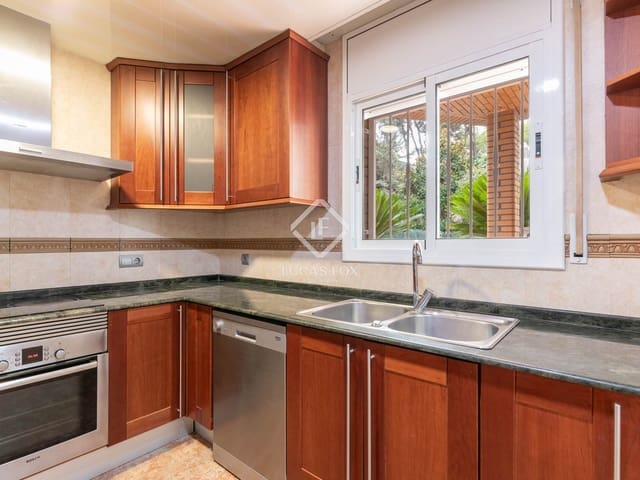 4 soverom Villa til leie i Castelldefels - € 4 000 (Ref: 9238804)