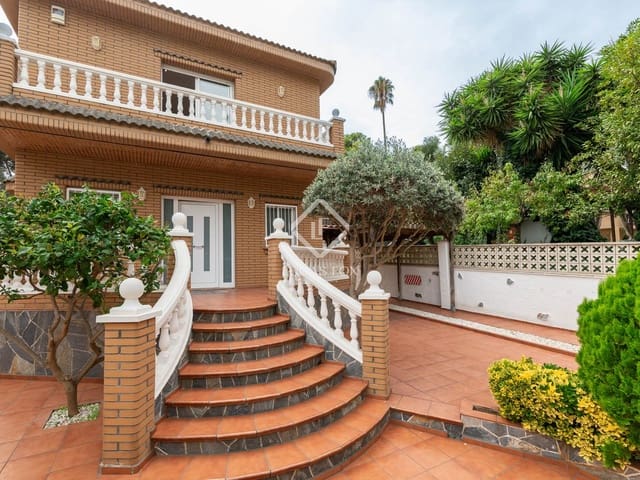 4 soverom Villa til leie i Castelldefels - € 4 000 (Ref: 9238804)