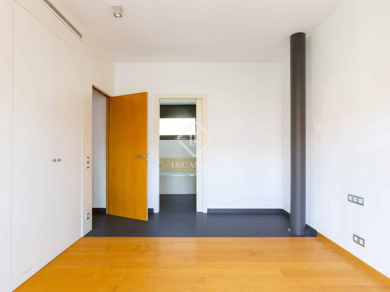 4 sypialnia Willa na sprzedaż w Alella z basenem garażem - 999 000 € (Ref: 9239309)