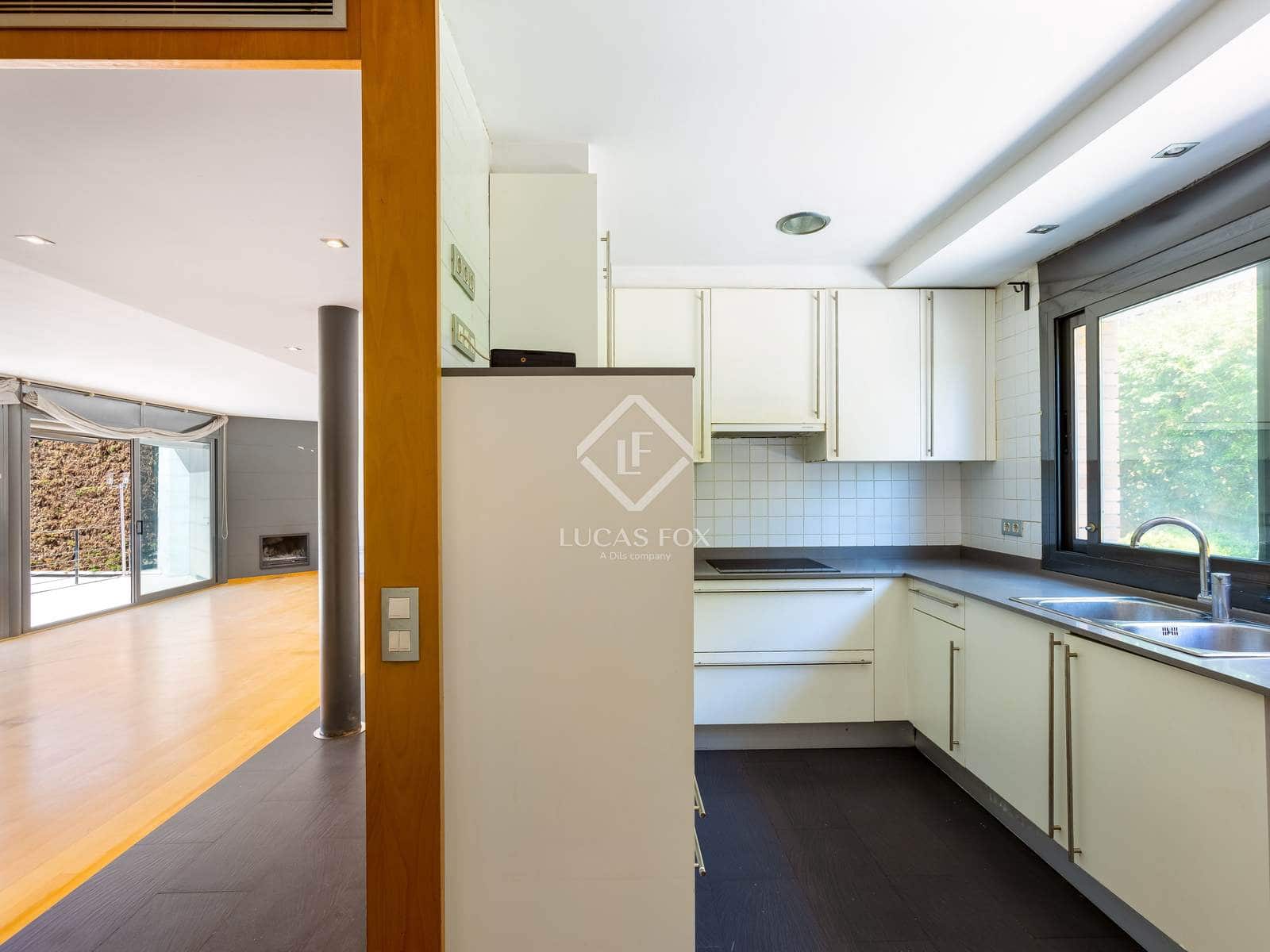 4 sypialnia Willa na sprzedaż w Alella z basenem garażem - 999 000 € (Ref: 9239309)