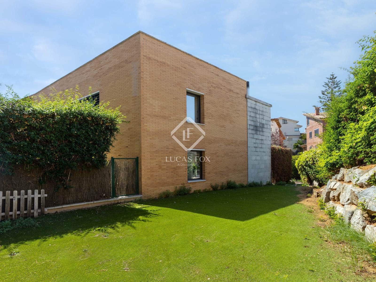 4 sypialnia Willa na sprzedaż w Alella z basenem garażem - 999 000 € (Ref: 9239309)