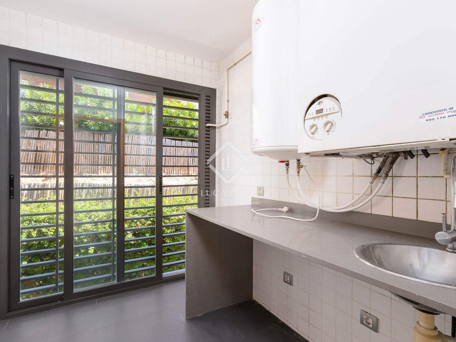 4 sypialnia Willa na sprzedaż w Alella z basenem garażem - 999 000 € (Ref: 9239309)