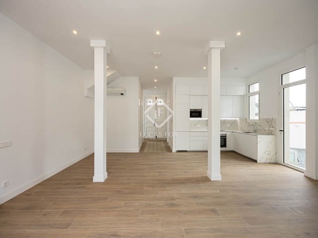 4 soverom Villa til leie i Barcelona by med garasje - € 7 000 (Ref: 9240669)