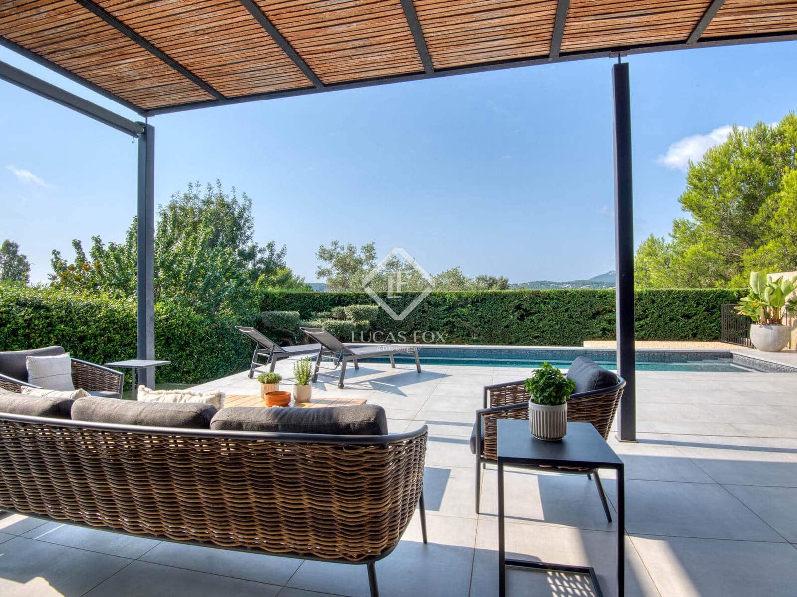 3 soverom Villa til salgs i Santa Cristina d'Aro med svømmebasseng garasje - € 810 000 (Ref: 9240671)