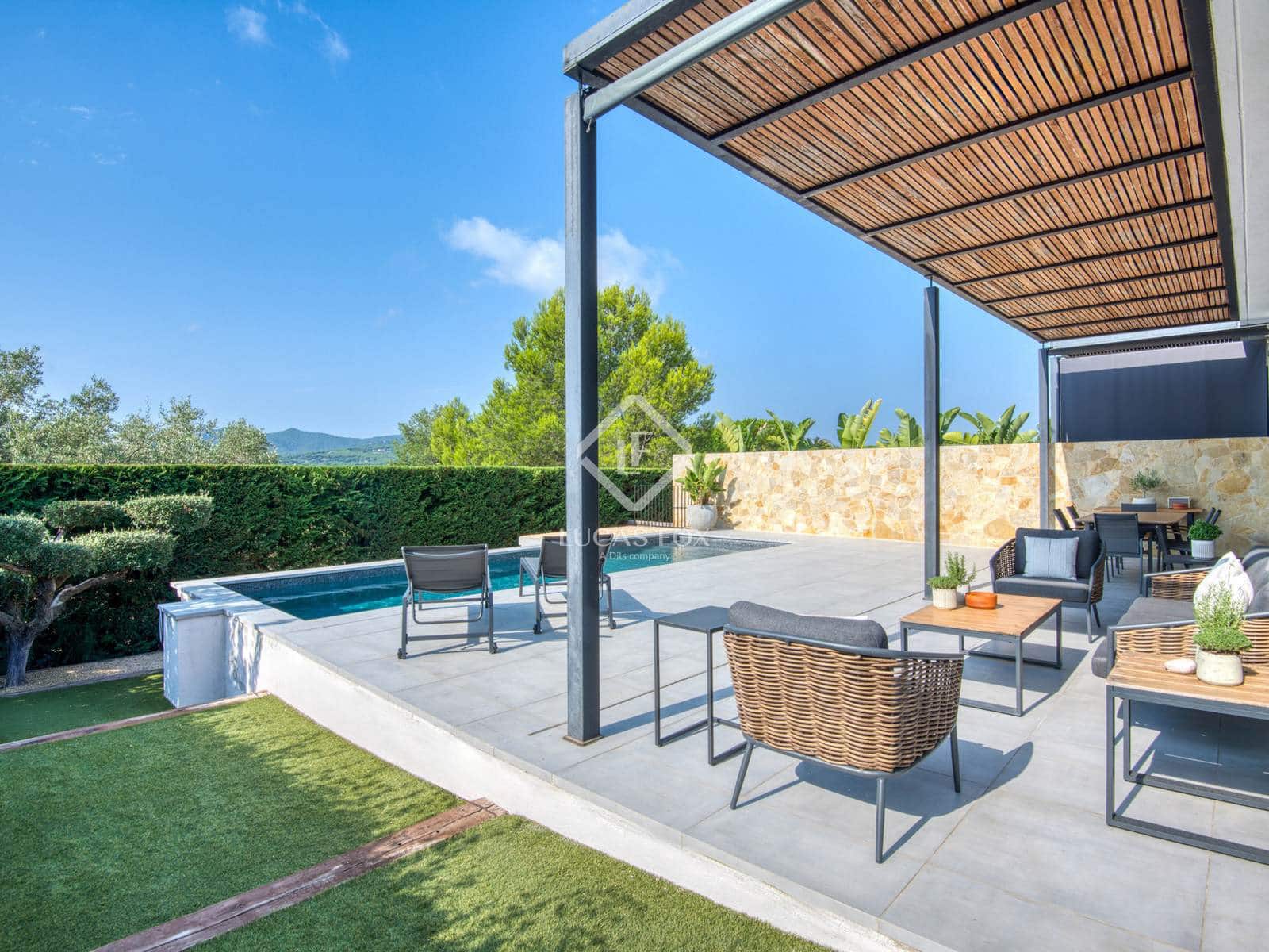 3 soverom Villa til salgs i Santa Cristina d'Aro med svømmebasseng garasje - € 810 000 (Ref: 9240671)