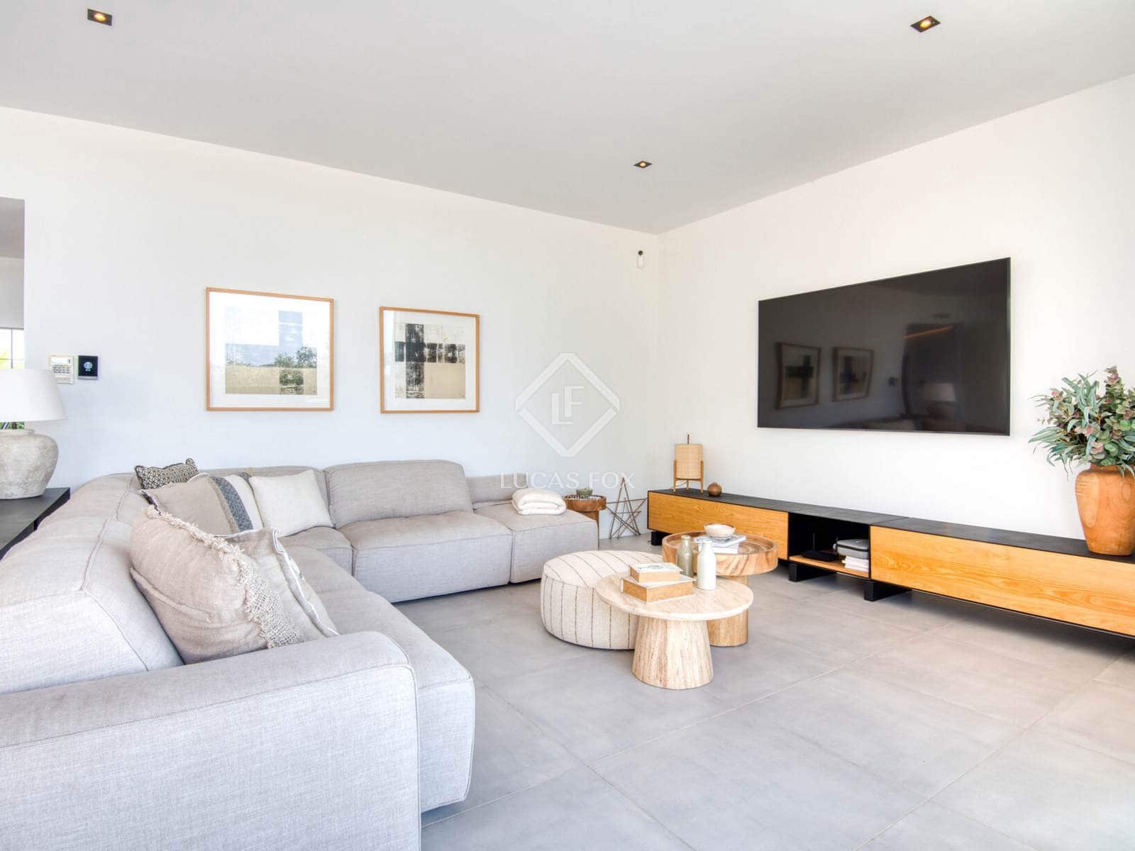 3 soverom Villa til salgs i Santa Cristina d'Aro med svømmebasseng garasje - € 810 000 (Ref: 9240671)