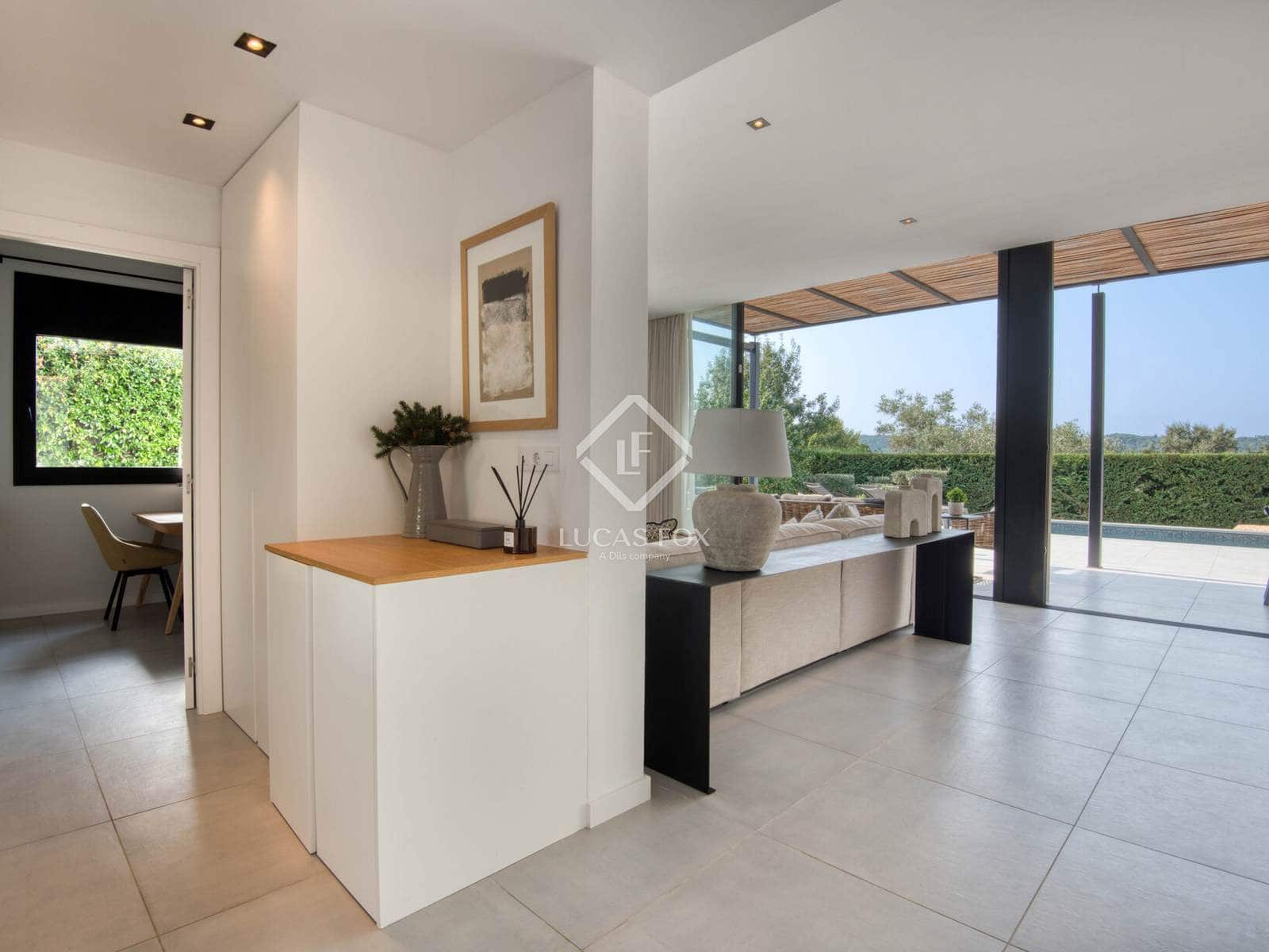 3 soverom Villa til salgs i Santa Cristina d'Aro med svømmebasseng garasje - € 810 000 (Ref: 9240671)