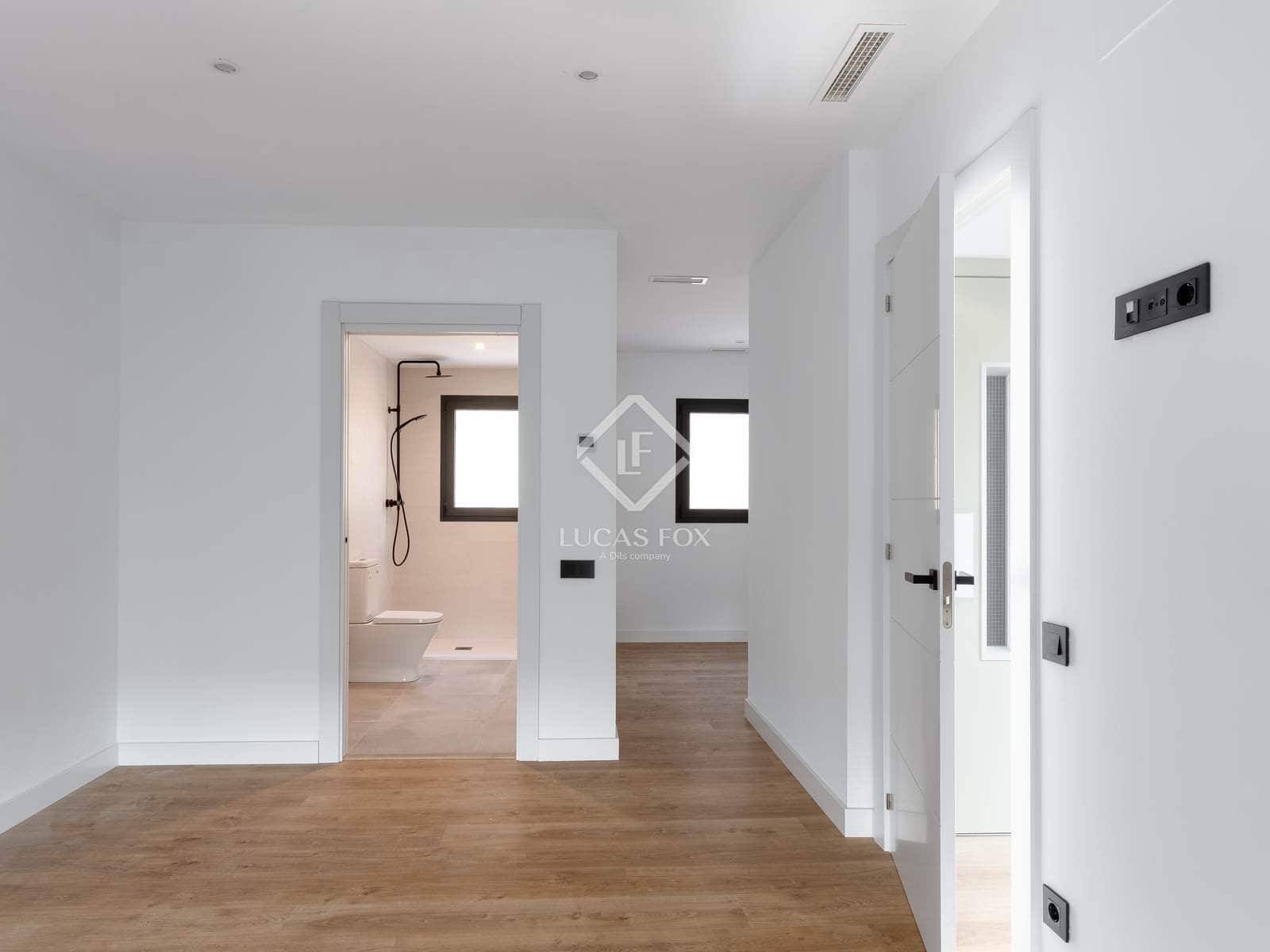 4 soverom Villa til salgs i Vallromanes med svømmebasseng garasje - € 790 000 (Ref: 9241150)