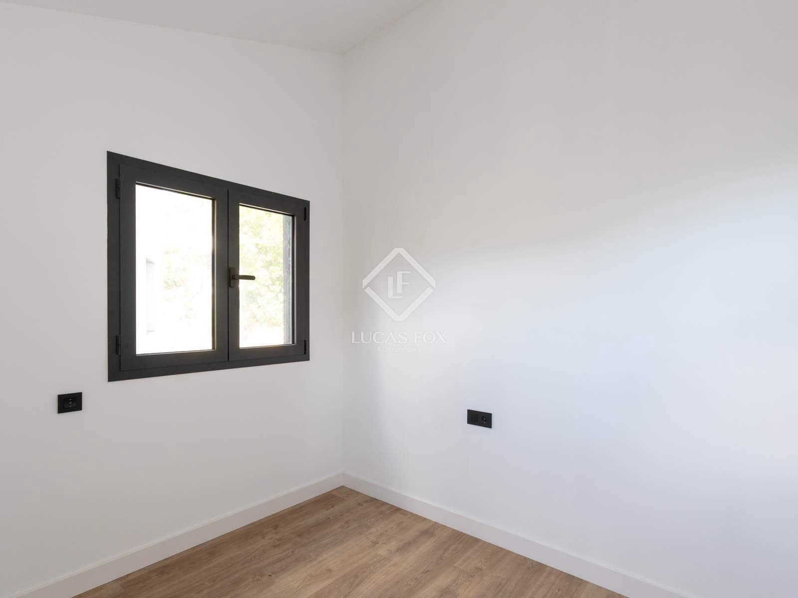 4 soverom Villa til salgs i Vallromanes med svømmebasseng garasje - € 790 000 (Ref: 9241150)