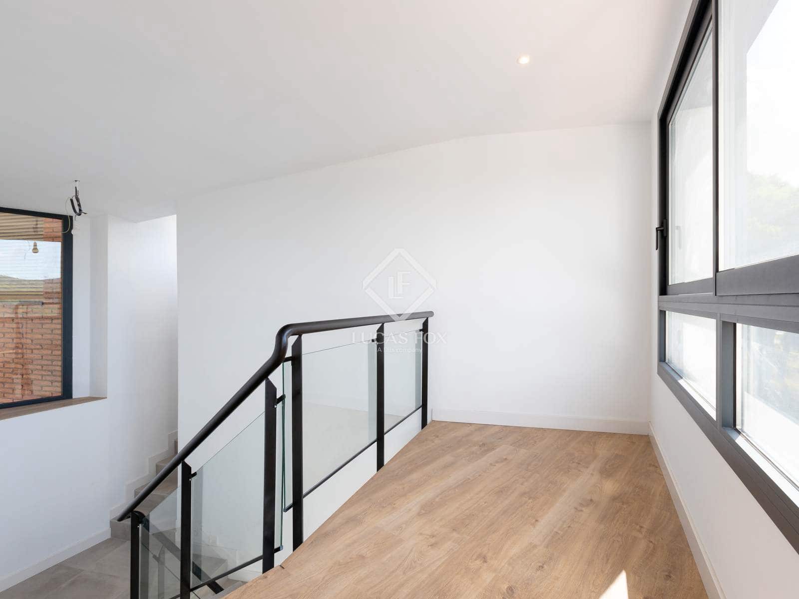 4 soverom Villa til salgs i Vallromanes med svømmebasseng garasje - € 790 000 (Ref: 9241150)