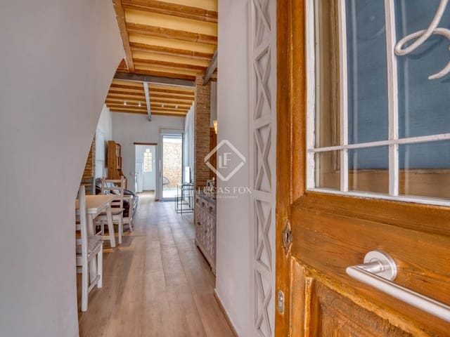 4 soveværelse Villa til salg i Sant Feliu de Guíxols - € 350.000 (Ref: 9242076)