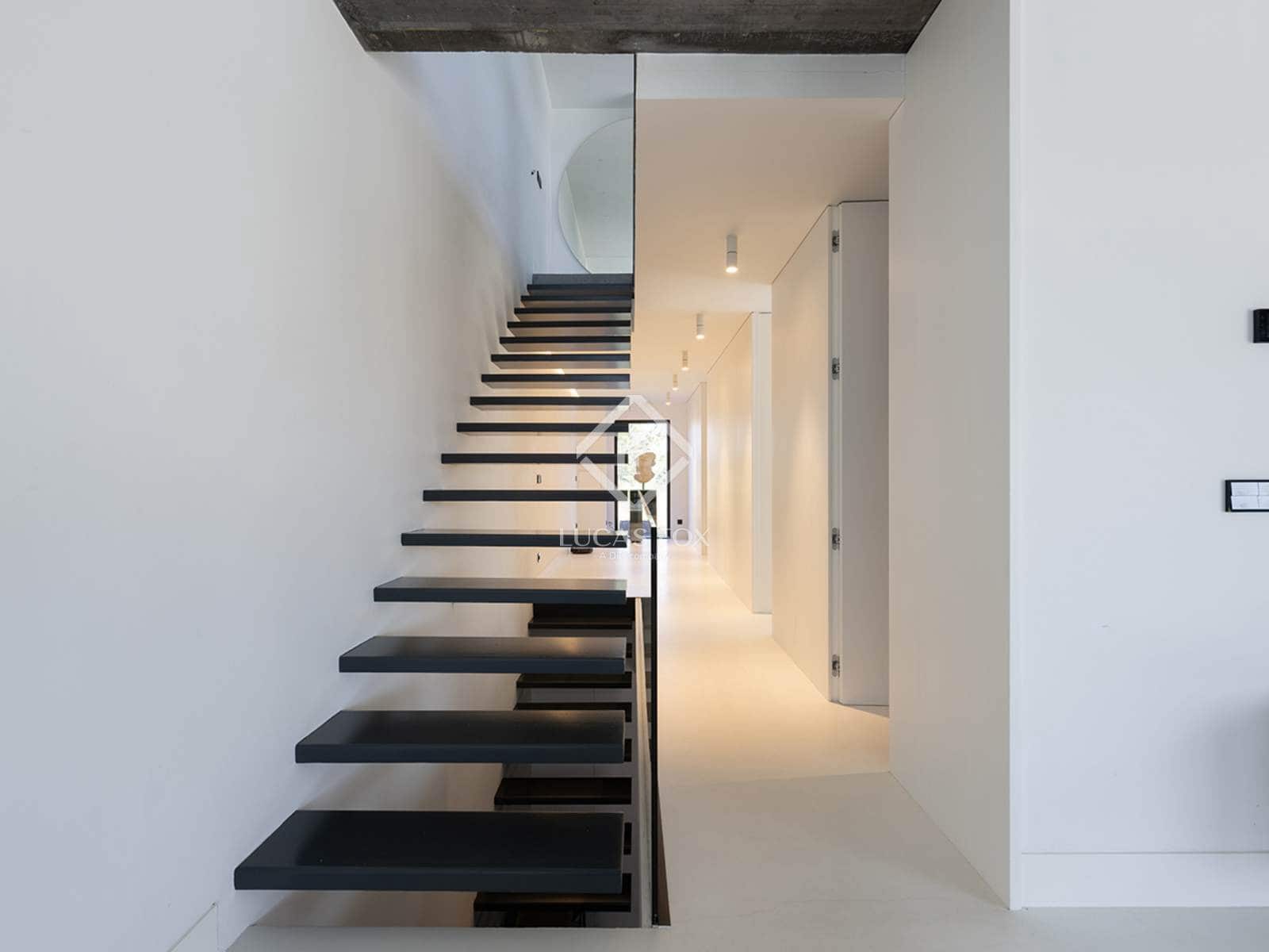 3 sypialnia Willa na sprzedaż w A Pobra do Caraminal z basenem garażem - 1 500 000 € (Ref: 9243520)