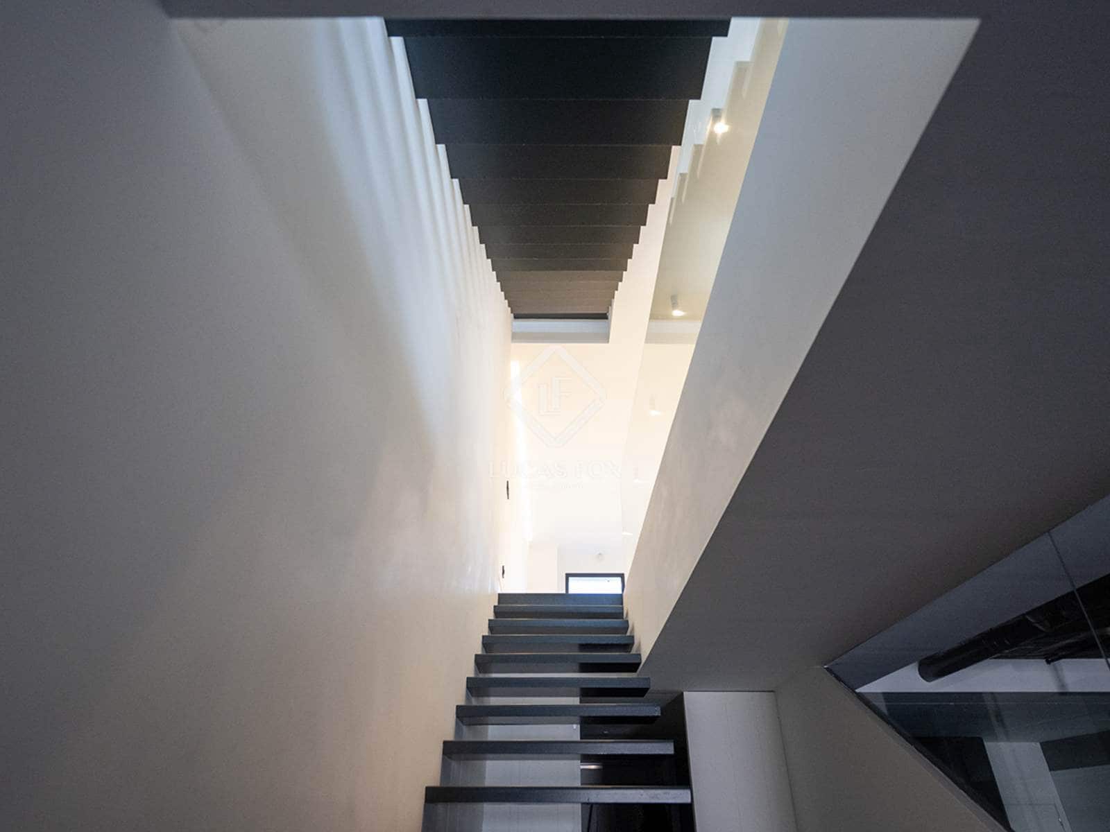 3 sypialnia Willa na sprzedaż w A Pobra do Caraminal z basenem garażem - 1 500 000 € (Ref: 9243520)