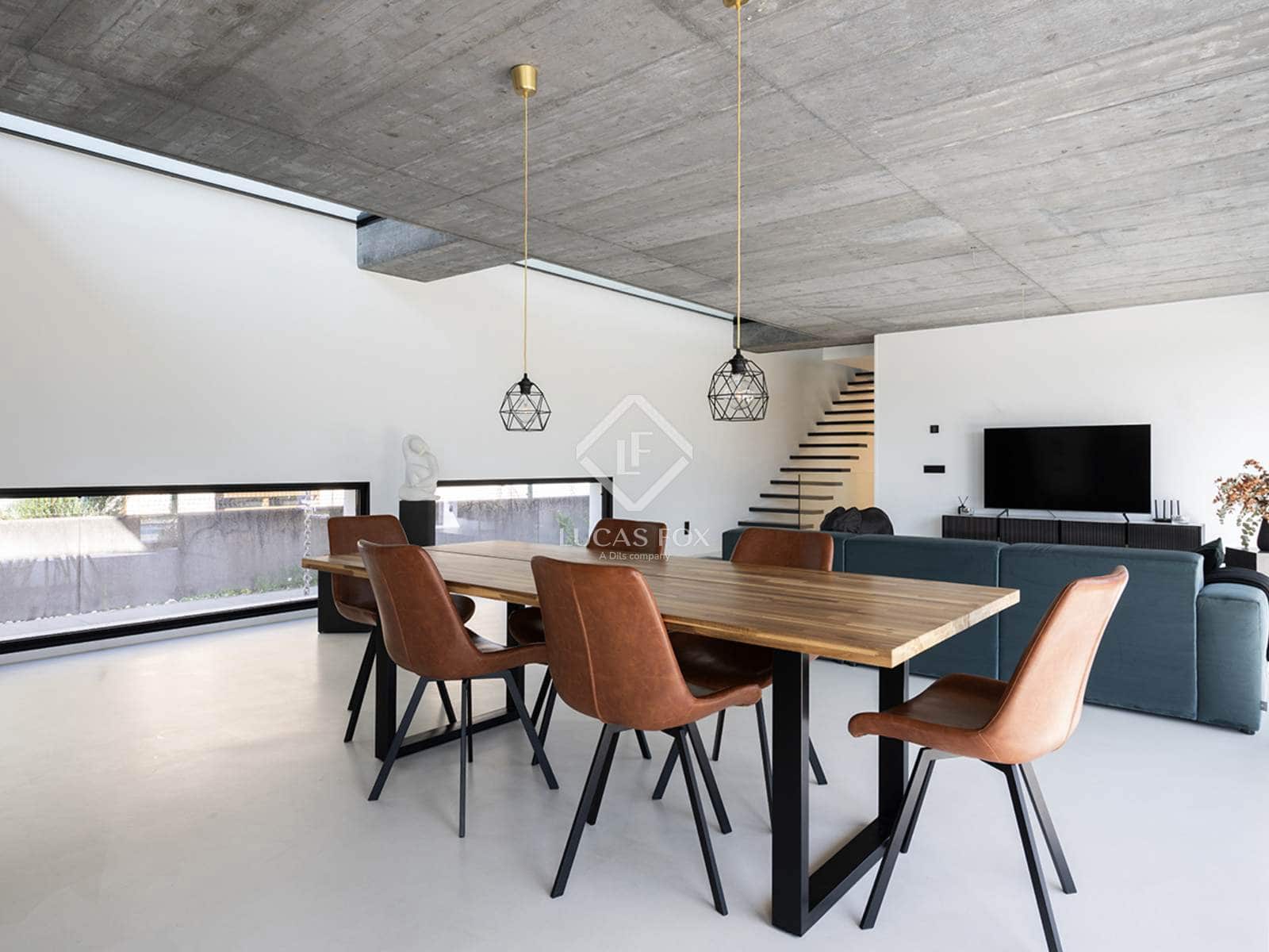 3 sypialnia Willa na sprzedaż w A Pobra do Caraminal z basenem garażem - 1 500 000 € (Ref: 9243520)