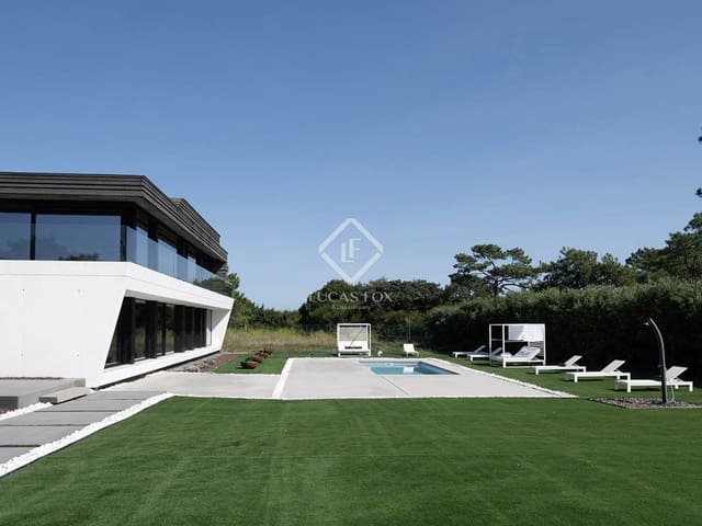 3 bedroom Villa for sale in A Pobra do Caramiñal with pool garage - € 1,500,000 (Ref: 9243520)