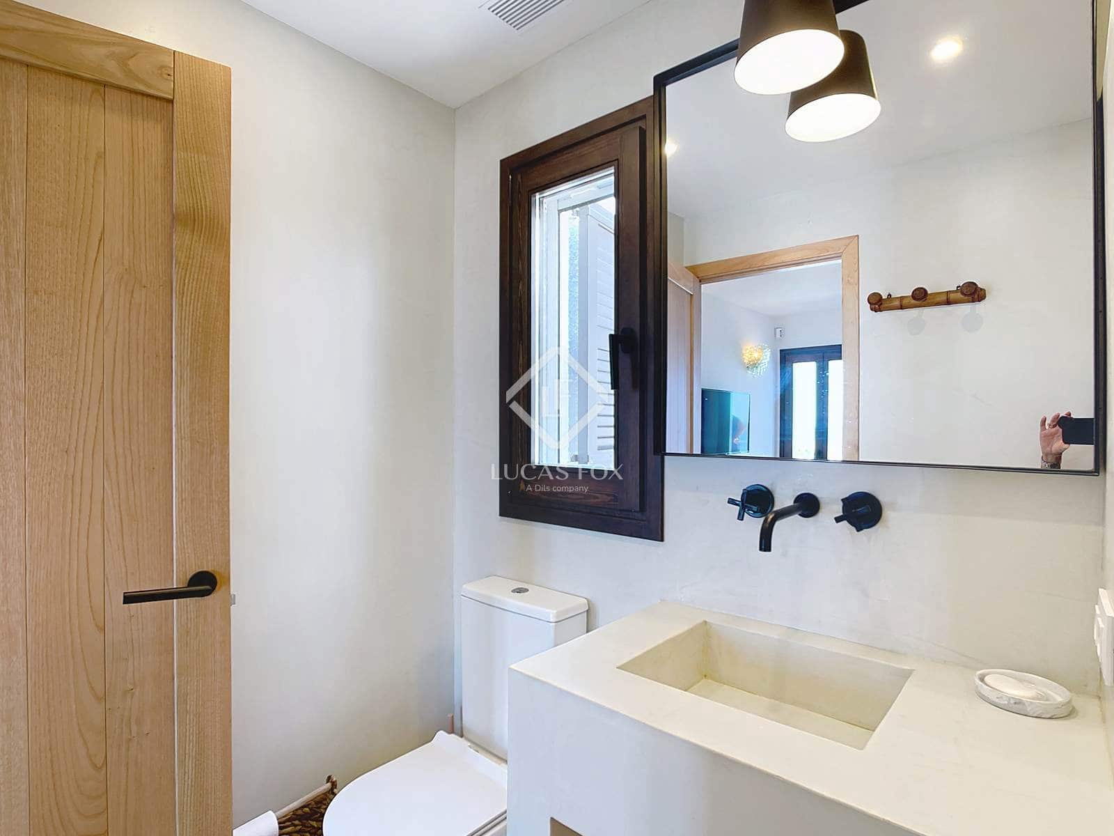 2 soveværelse Villa til salg i Ciutadella de Menorca med garage - € 625.000 (Ref: 9244376)