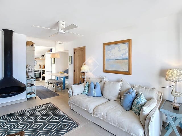 2 soveværelse Villa til salg i Ciutadella de Menorca med garage - € 625.000 (Ref: 9244376)