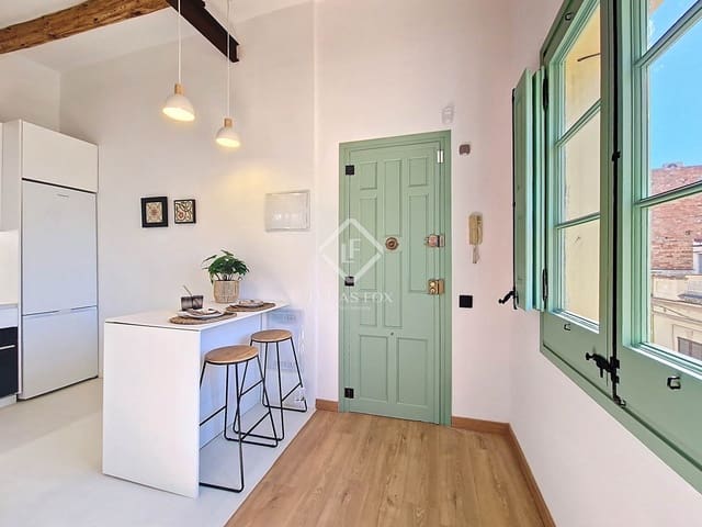 2 bedroom Apartment for sale in Vilanova i la Geltrú - € 350,000 (Ref: 9245403)