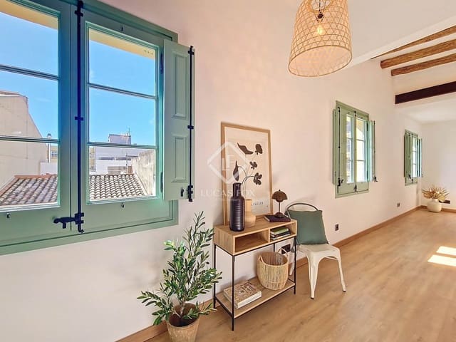 2 bedroom Apartment for sale in Vilanova i la Geltrú - € 350,000 (Ref: 9245403)