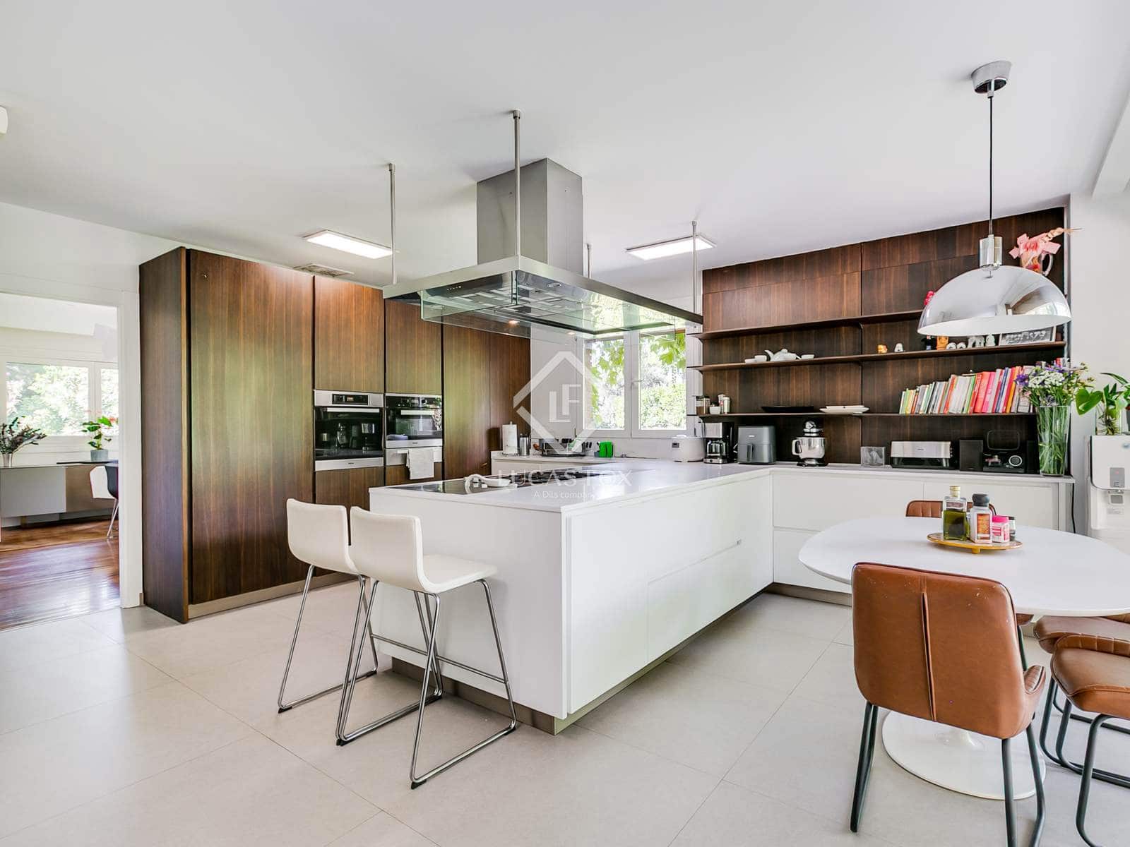 8 soveværelse Villa til salg i Madrid by med swimmingpool - € 5.450.000 (Ref: 9249144)