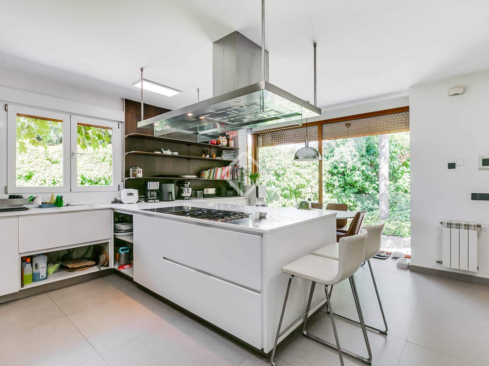 8 soveværelse Villa til salg i Madrid by med swimmingpool - € 5.450.000 (Ref: 9249144)