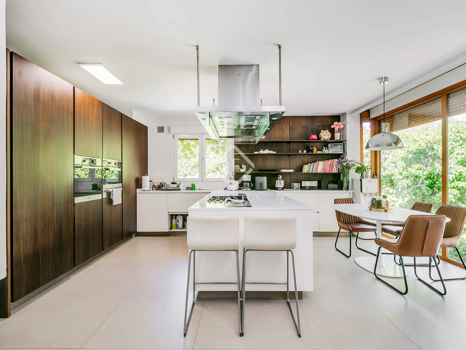 8 soveværelse Villa til salg i Madrid by med swimmingpool - € 5.450.000 (Ref: 9249144)