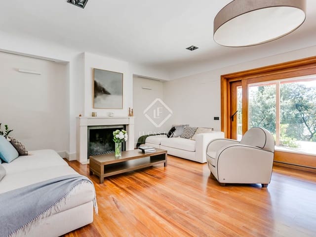 8 bedroom Villa for sale in Madrid city with pool - € 5,450,000 (Ref: 9249144)