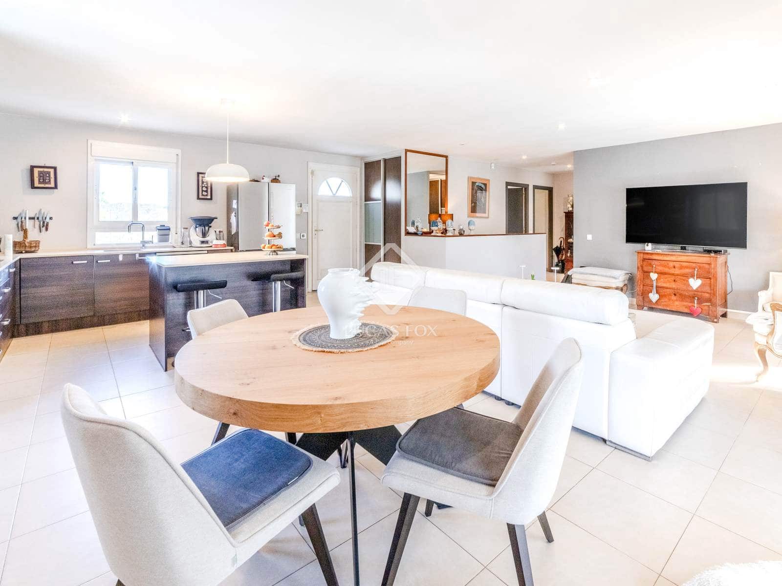 4 soverom Villa til salgs i Olivella med svømmebasseng garasje - € 535 000 (Ref: 9249145)