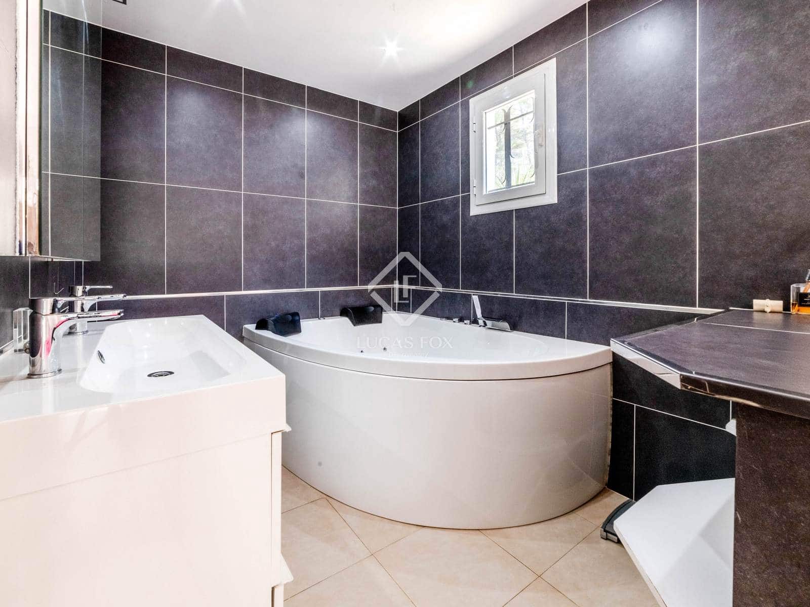 4 soverom Villa til salgs i Olivella med svømmebasseng garasje - € 535 000 (Ref: 9249145)